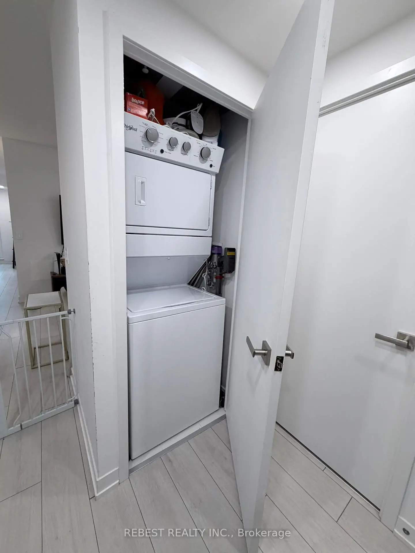 Toronto 共管镇屋