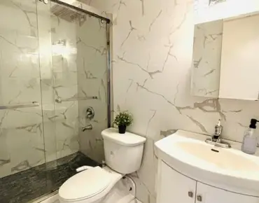 #315-95 Leeward Glenway Flemingdon Park 4睡房2卫生间1车位, 出售价格599000.00加元