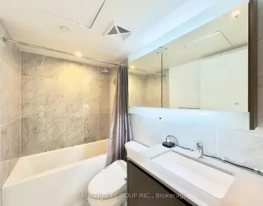 
            #2007-80 Queens Wharf Rd Waterfront Communities C1 1睡房1卫生间1车位, 出售价格599000.00加元                    