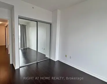 
            #4207-386 Yonge St Bay Street Corridor 3睡房2卫生间1车位, 出售价格1050000.00加元                    
