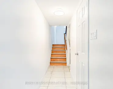 102 Jenny Wrenway Way Hillcrest Village 3睡房3卫生间2车位, 出售价格799000.00加元