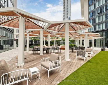 #PH203-138 Downes St Waterfront Communities C8 2睡房2卫生间车位, 出售价格1049900.00加元