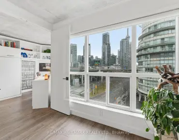 
            #705-600 Queens Quay W Waterfront Communities C1 2睡房2卫生间1车位, 出售价格859000.00加元                    