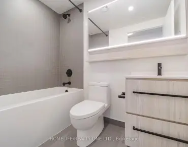 
            #1207-425 Front St E Waterfront Communities C8 2睡房2卫生间车位, 出售价格699000.00加元                    