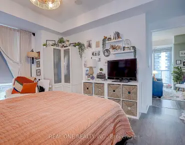 #0915-101 Erskine Ave Mount Pleasant West 2睡房2卫生间1车位, 出售价格869900.00加元