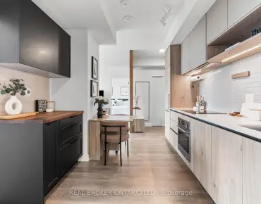 
            #902-181 Sterling Rd Dufferin Grove 3睡房2卫生间车位, 出售价格989000.00加元                    