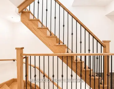 
#7-8 Marquette Ave Englemount-Lawrence 2 beds 2 baths 2 garage 829000.00        