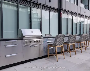 
#1104-6 Greenbriar Rd Bayview Village 2 beds 2 baths  garage 688900.00        