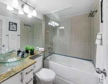 
            #L1-21 Earl St North St. James Town 睡房1卫生间车位, 出售价格395000.00加元                    