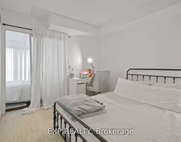 
            #808-25 The Esplanade N/A Waterfront Communities C8 2睡房2卫生间车位, 出售价格990000.00加元                    