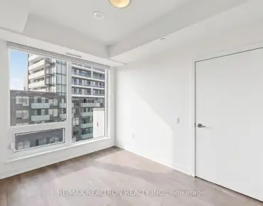 #N1105-7 Golden Lion Hts Newtonbrook East 1睡房1卫生间车位, 出售价格438800.00加元