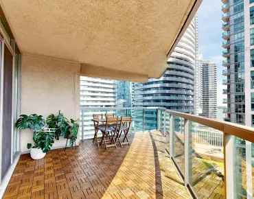 #1911-30 Grand Trunk Cres Waterfront Communities C1 2 beds 2 baths 1 garage 959000.00