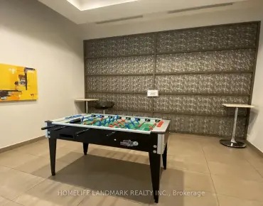 #305-15 Singer Crt Bayview Village 1睡房1卫生间车位, 出售价格399000.00加元