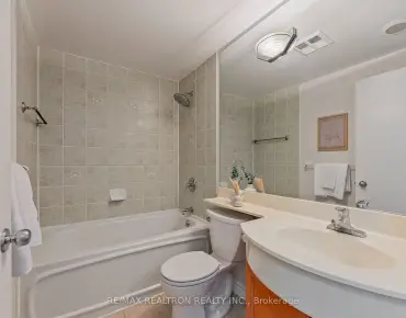 
#619-600 Queens Quay W Waterfront Communities C1 1 beds 1 baths 1 garage 550000.00        