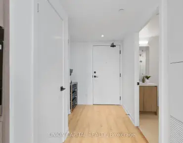
#1612-319 Jarvis St Moss Park  beds 1 baths  garage 330000.00        