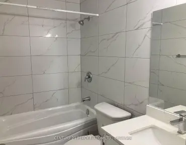 #1904-10 Sunny Glen Way Flemingdon Park 3 beds 2 baths 1 garage 479900.00