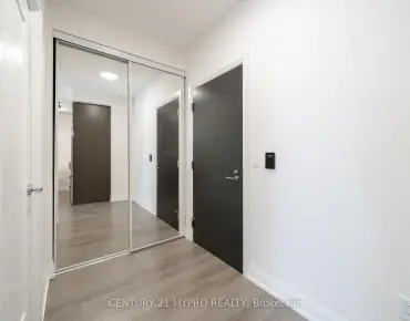 
            #212-18 Graydon Hall Dr Parkwoods-Donalda 1睡房1卫生间1车位, 出售价格443800.00加元                    
