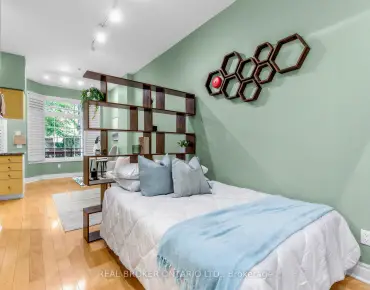 
            #141-71 Mccaul St Kensington-Chinatown 1睡房1卫生间车位, 出售价格338800.00加元                    