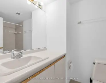 
            #102-3 Duplex Ave Newtonbrook West 1睡房2卫生间1车位, 出售价格449000.00加元                    