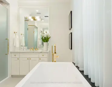 
            #203-200 Russell Hill Rd Casa Loma 2睡房3卫生间2车位, 出售价格3895000.00加元                    
