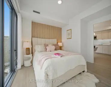 
            #2308-8 Cumberland St Annex 2睡房2卫生间车位, 出售价格949900.00加元                    