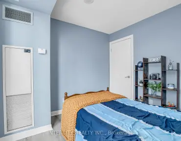 #1010-12 Yonge St Waterfront Communities C1 2 beds 2 baths 1 garage 812500.00