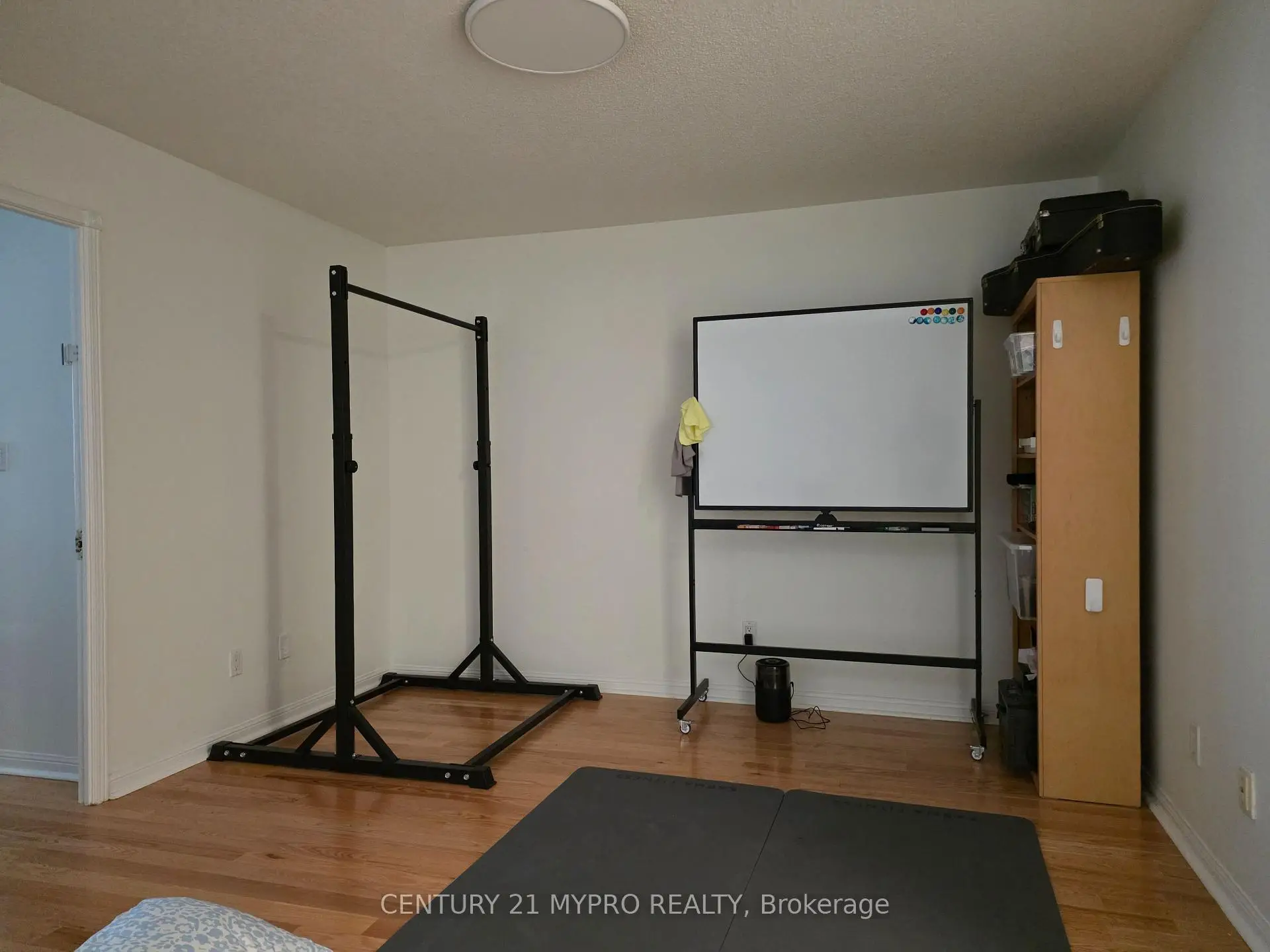 Toronto 共管镇屋