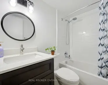 
100 Canyon Ave Bathurst Manor 2 beds 2 baths 1 garage 574900.00        
