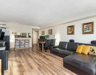 #2306-77 Harbour Sq Waterfront Communities C1 1 beds 1 baths 1 garage 699995.00