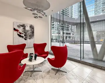 
#407-12 York St Waterfront Communities C1 2 beds 2 baths 1 garage 619900.00        
