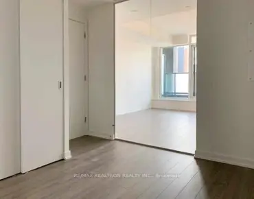 
#532-50 Power St Moss Park 1 beds 1 baths  garage 398800.00        