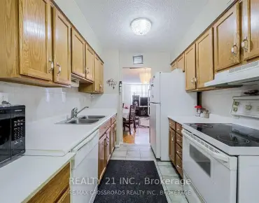 
            #811-25 Sunrise Ave S Victoria Village 3睡房2卫生间1车位, 出售价格599900.00加元                    