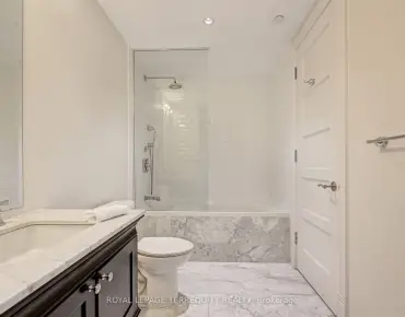 
            #332-22 Leader Ln Church-Yonge Corridor 1睡房1卫生间车位, 出售价格495000.00加元                    