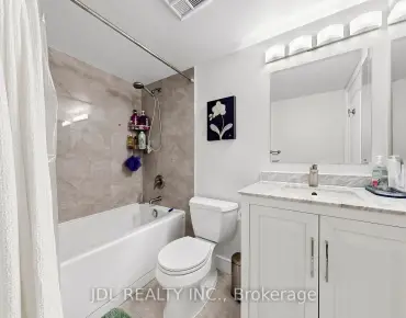 #2005-21 Hillcrest Ave Willowdale East 1睡房1卫生间1车位, 出售价格449000.00加元