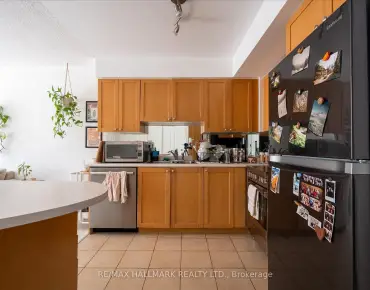#706-230 King St E Moss Park 1睡房1卫生间车位, 出售价格444000.00加元