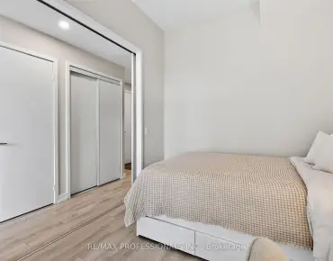 
            #1102-33 Helendale Ave Yonge-Eglinton 1睡房1卫生间车位, 出售价格415000.00加元                    