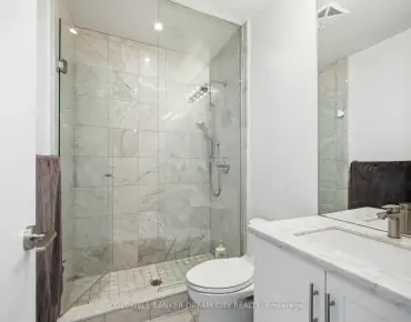 #837-39 Queens Quay E Waterfront Communities C8 1睡房2卫生间1车位, 出售价格775000.00加元