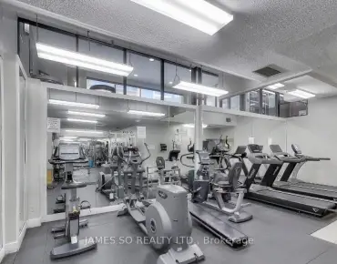 #113-71 Mccaul St Kensington-Chinatown 2睡房1卫生间车位, 出售价格469900.00加元