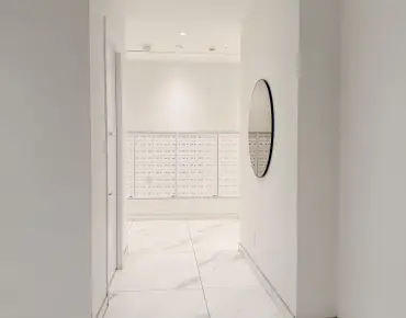 
            #2202-20 Edward St Bay Street Corridor 1睡房1卫生间车位, 出售价格588800.00加元                    