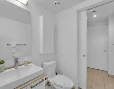 #2307-12 York St Waterfront Communities C1 2 beds 2 baths 1 garage 719000.00