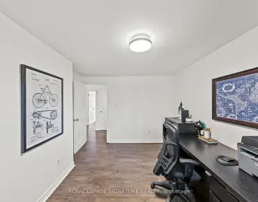 #62-109 Jenny Wren Way Hillcrest Village 3睡房2卫生间2车位, 出售价格839900.00加元