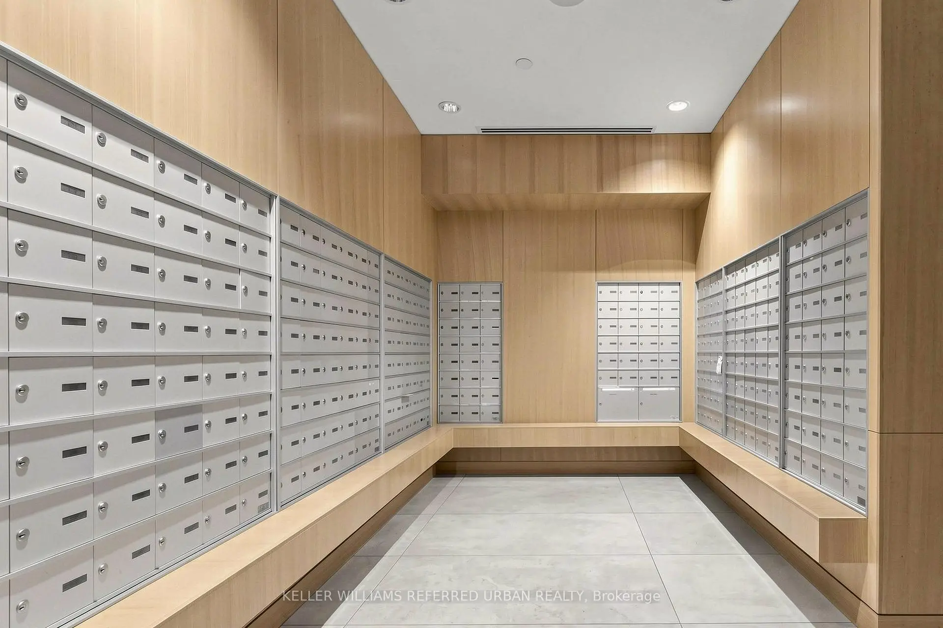 Toronto 共管镇屋