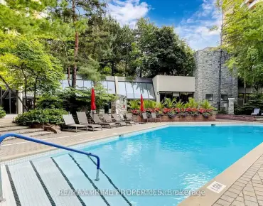 #310-89 Skymark Dr Hillcrest Village 2睡房2卫生间1车位, 出售价格765000.00加元