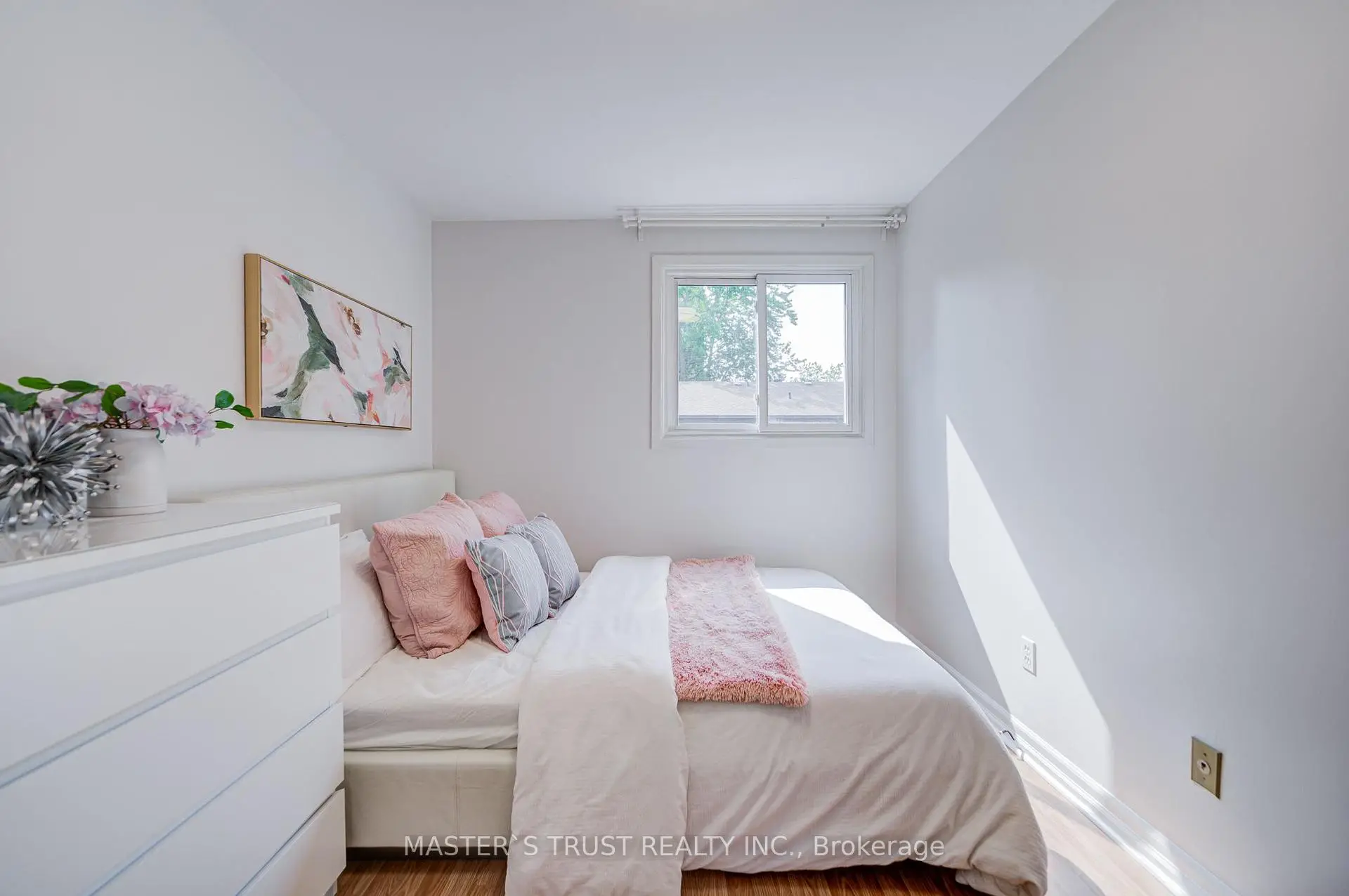Toronto 共管镇屋