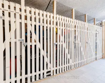 #101-219 Wilson Ave Bedford Park-Nortown 2睡房1卫生间2车位, 出售价格429000.00加元