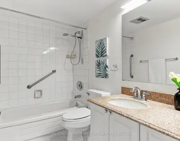 #802-1 Concorde Pl Banbury-Don Mills 2 beds 2 baths 1 garage 819000.00