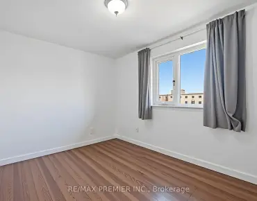 #345-4005 Don Mills Rd Hillcrest Village 4睡房3卫生间2车位, 出售价格499000.00加元