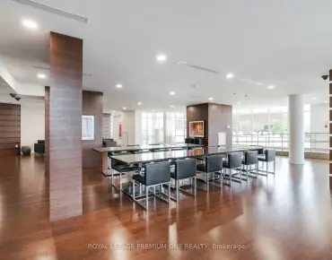 #S430-112 George St N Moss Park 1睡房2卫生间2车位, 出售价格699000.00加元