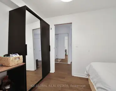 
#1133-250 Wellington St W Waterfront Communities C1 1 beds 1 baths  garage 670000.00        