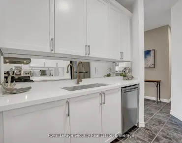 
#403-980 Yonge St Annex 1 beds 1 baths  garage 498500.00        